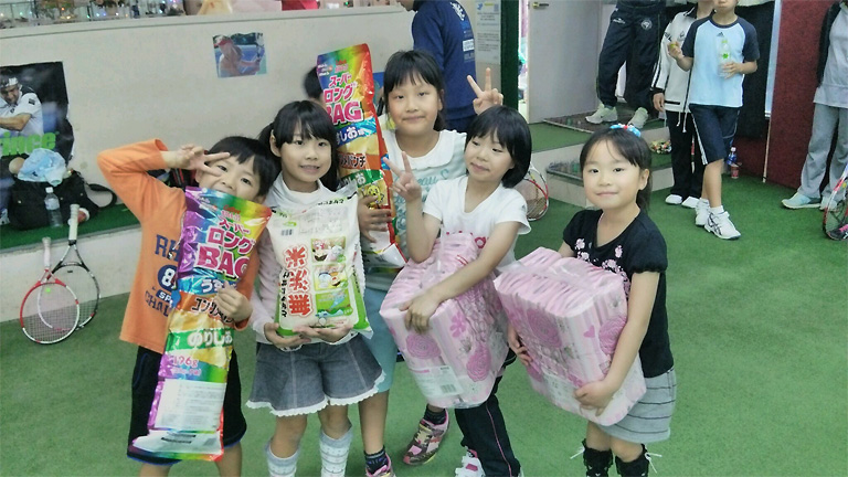 親子テニス大会「景品ゲットー!!」 親子テニス大会「景品ゲットー!!」
