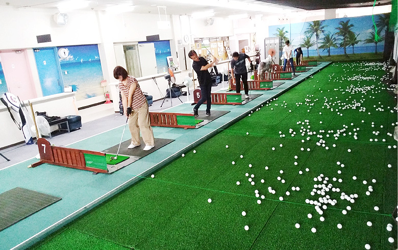 埼玉県草加市のインドアゴルフスクールです。