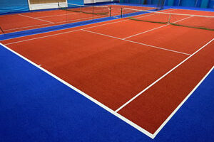 新しくなったインドアテニスコート